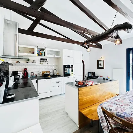 Maison Avec Jardin Et Terrasse, Proche - Fr-1-709-98 Ferienhaus Fouras
