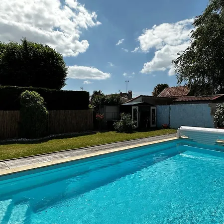 Maison Avec Jardin Et Terrasse, Proche - Fr-1-709-98 Ferienhaus *